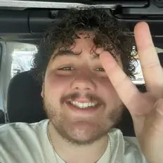 Luister naar Elisha., bekijk muziekvideo's, lees de bio, bekijk de tourdata, en meer!