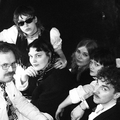 Listen to Teini-Pää, watch music videos, read bio, see tour dates & more!