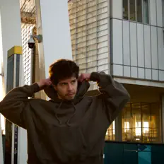 Dengarkan theo kid, tonton video musik, baca bio, lihat tanggal tur & lainnya!