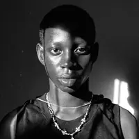 Hör dir undefined an, schau dir Musikvideos an, lies die Biografie, finde Tourdaten und mehr!