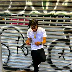 Escucha a Sensacion la S, mira vídeos musicales, lee la biografía, consulta fechas de giras y mucho más.