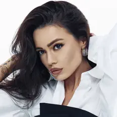 Escucha a Маша Кольцова, mira videos musicales, lee su biografía, consulta las fechas de las gira y más.