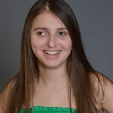 Sofía Reyna을(를) 듣고, 뮤직 비디오를 보고, 약력을 읽고, 투어 일정 등을 확인하세요!