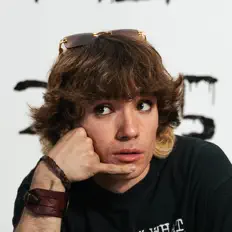 Poslechněte si interpreta dante., sledujte hudební videa, přečtěte si životopis, podívejte se na data turné a další informace.