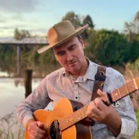 收听 undefined、观看音乐视频、阅读小传、查看巡演日期等 !