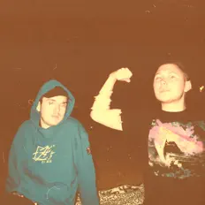 Ακούστε περιεχόμενο από AMNESIE, παρακολουθήστε μουσικά βίντεο, διαβάστε το βιογραφικό, δείτε ημερομηνίες περιοδείας, και πολλά ακόμη!