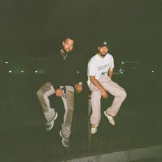 Joey & Danyを聴いたり、ミュージックビデオを鑑賞したり、経歴やツアー日程などを確認したりしましょう！