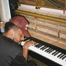 Chandler Mooreを聴いたり、ミュージックビデオを鑑賞したり、経歴やツアー日程などを確認したりしましょう！