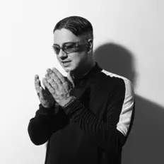 Dengarkan Luca Brassi10x, tonton video musik, baca bio, lihat tanggal tur & lainnya!