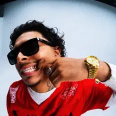 Dengarkan TrenchBoyJio, tonton video musik, baca bio, lihat tanggal tur & lainnya!