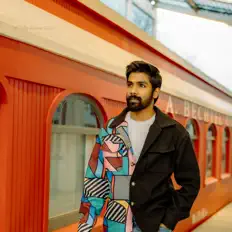 Praneeth Muzicを聴いたり、ミュージックビデオを鑑賞したり、経歴やツアー日程などを確認したりしましょう！