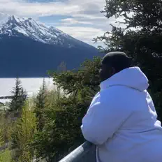 Luister naar Cing Chri$tian, bekijk muziekvideo's, lees de bio, bekijk de tourdata, en meer!