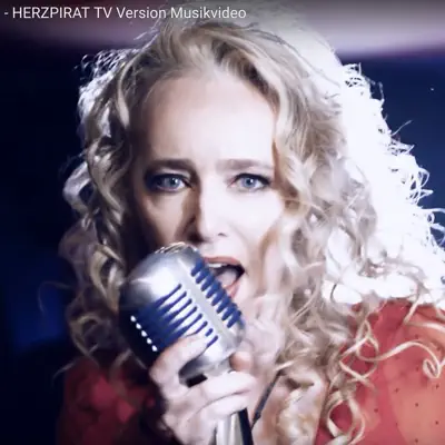 Listen to Lyane Hegemann, watch music videos, read bio, see tour dates & more!