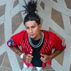 Dengarkan Jay Styeen, tonton video musik, baca bio, lihat tanggal tur & lainnya!