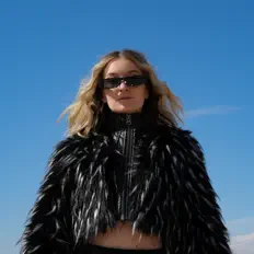 Posłuchaj wykonawcy LYSSN UP, obejrzyj teledyski, przeczytaj biografię, zobacz daty tras koncertowych i nie tylko!