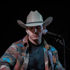 Escucha a Adam Tomcat, mira videos musicales, lee su biografía, consulta las fechas de las gira y más.