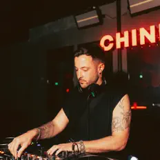 Nicolas Doldi을(를) 듣고, 뮤직 비디오를 보고, 약력을 읽고, 투어 일정 등을 확인하세요!