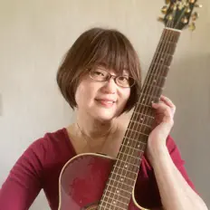 收听 mi-ln、观看音乐视频、阅读小传、查看巡演日期等 ！
