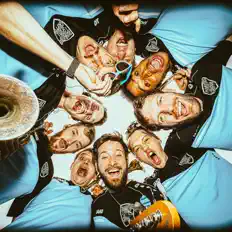 Rhythmussportgruppeを聴いたり、ミュージックビデオを鑑賞したり、経歴やツアー日程などを確認したりしましょう！