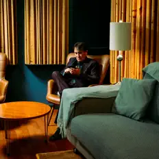 Escucha a Cesar Dario, mira videos musicales, lee su biografía, consulta las fechas de las gira y más.
