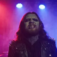 Ascolta undefined, guarda video musicali, leggi la biografia, vedi le date del tour & altro!