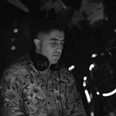 Ascolta Niren-G, guarda video musicali, leggi la biografia, vedi le date del tour & altro!