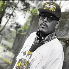 DJ Sathiyaを聴いたり、ミュージックビデオを鑑賞したり、経歴やツアー日程などを確認したりしましょう！
