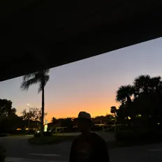 Ouça j nyx, assista a videoclipes, leia a biografia, veja as datas das turnês e mais!