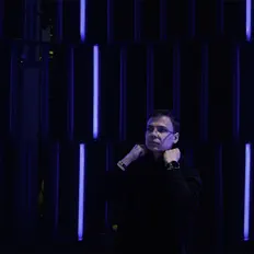 Dengarkan astrotik, tonton video musik, baca bio, lihat tanggal tur & lainnya!