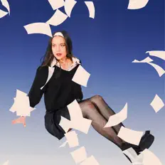 JUL!ETを聴いたり、ミュージックビデオを鑑賞したり、経歴やツアー日程などを確認したりしましょう！