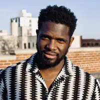 Ouça undefined, assista a videoclipes, leia a biografia, veja as datas das turnês e mais!