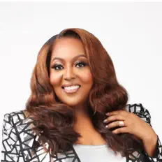 Hör dir Kim Person an, schau dir Musikvideos an, lies die Biografie, finde Tourdaten und mehr!