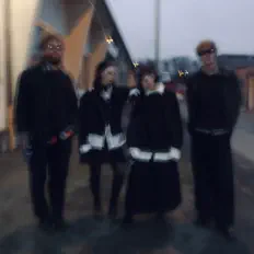 收听 Boy With Apple、观看音乐视频、阅读小传、查看巡演日期等 ！