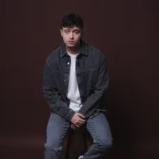 DJ Alan Nunesを聴いたり、ミュージックビデオを鑑賞したり、経歴やツアー日程などを確認したりしましょう！