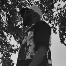 Listen to Reef Bishop, watch music videos, read bio, see tour dates & more!