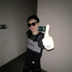 lilsange: песни, клипы, биография, даты выступлений и многое другое.