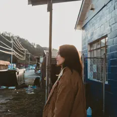 Poslechněte si interpreta Emily Jamerson, sledujte hudební videa, přečtěte si životopis, podívejte se na data turné a další informace.
