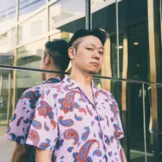 收听 MEL、观看音乐视频、阅读小传、查看巡演日期等 ！