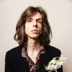 Dengarkan Finn Moriz, tonton video musik, baca bio, lihat tanggal tur & lainnya!