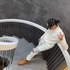 Poslechněte si interpreta Milli Jean, sledujte hudební videa, přečtěte si životopis, podívejte se na data turné a další informace.