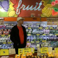 Posłuchaj wykonawcy 식료품groceries, obejrzyj teledyski, przeczytaj biografię, zobacz daty tras koncertowych i nie tylko!