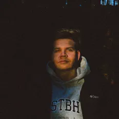 Sypeを聴いたり、ミュージックビデオを鑑賞したり、経歴やツアー日程などを確認したりしましょう！