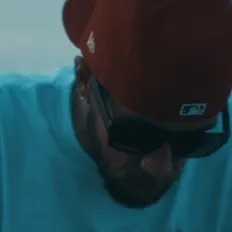 Hör dir BigSmooveTheOne an, schau dir Musikvideos an, lies die Biografie, finde Tourdaten und mehr!
