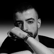 Dengarkan Ozan Gullu, tonton video musik, baca bio, lihat tanggal tur & lainnya!