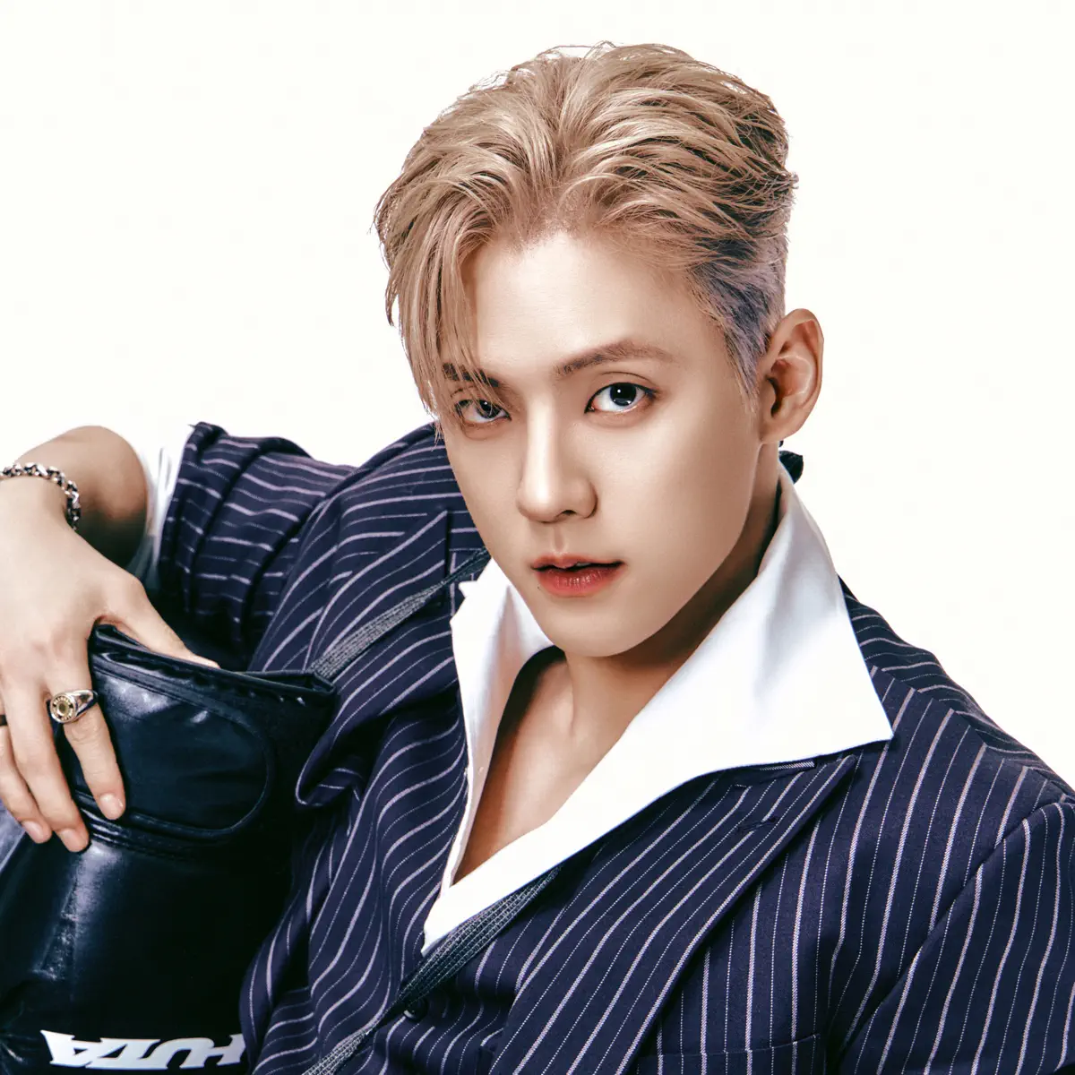 LEE MINHYUK