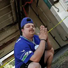 Escucha a Ic3rd, mira vídeos musicales, lee la biografía, consulta fechas de giras y mucho más.