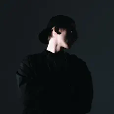 Dengarkan DARÍO, tonton video musik, baca bio, lihat tanggal tur & lainnya!
