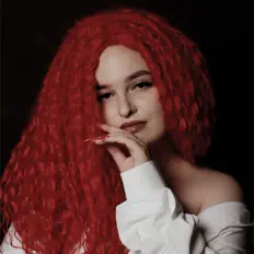 聆聽 DARINDA、觀看音樂影片、閱讀小傳、查看巡演日期等！