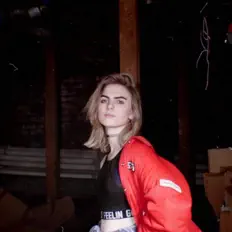 Tommie을(를) 듣고, 뮤직 비디오를 보고, 약력을 읽고, 투어 일정 등을 확인하세요!