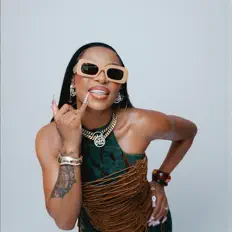 聆聽 DJ Zinhle、觀看音樂影片、閱讀小傳、查看巡演日期等！